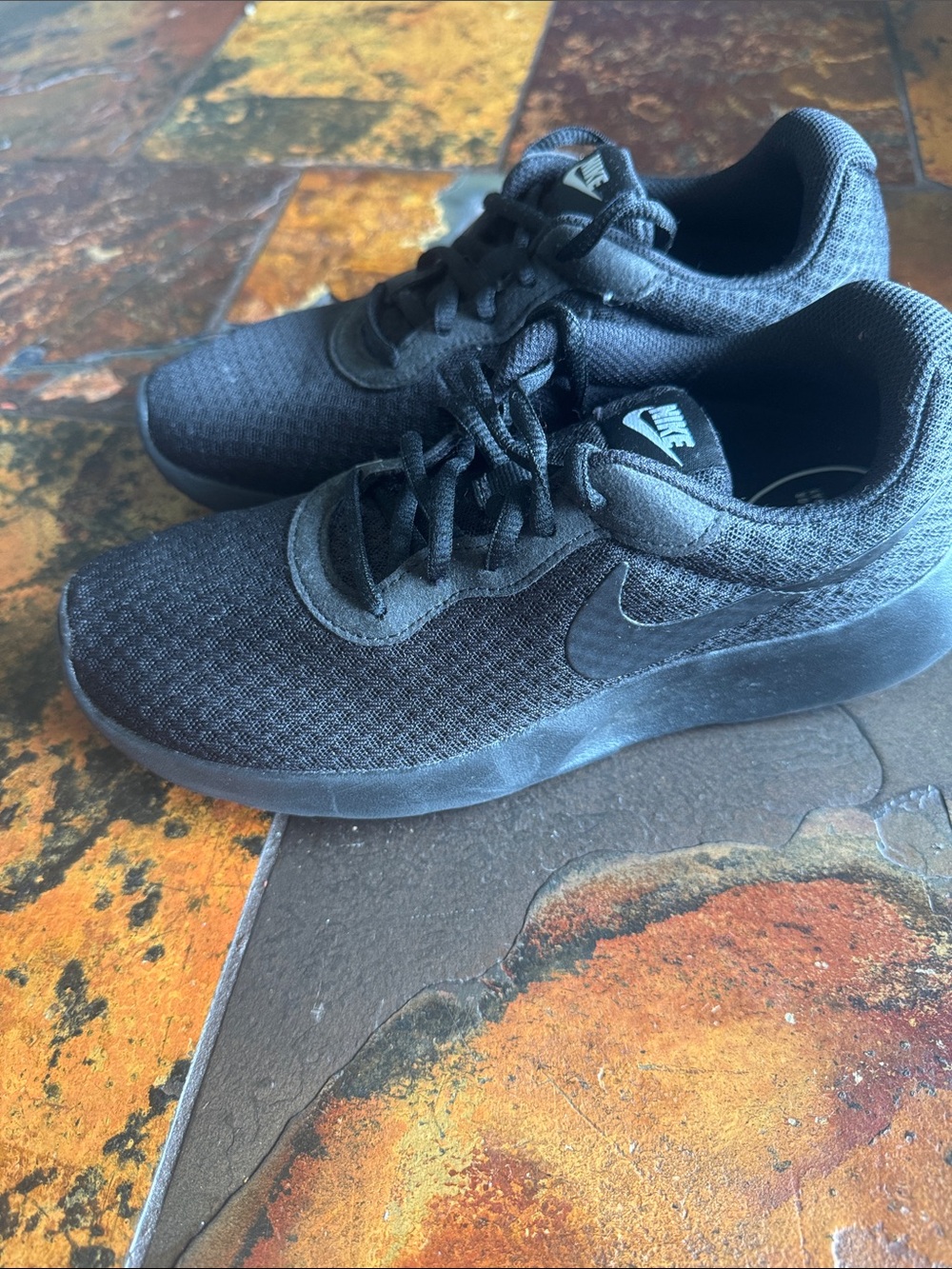 Nike Women’s Black Lightweight Mesh Running Sneakers